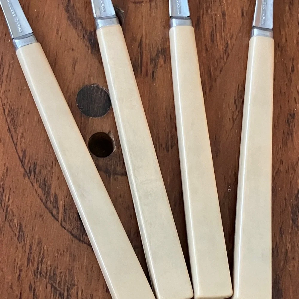 VINTAGE ANACAPA A* JAPAN SET OF 8 SPOONS STAINLESS TAN MELAMINE HANDLES MCM
